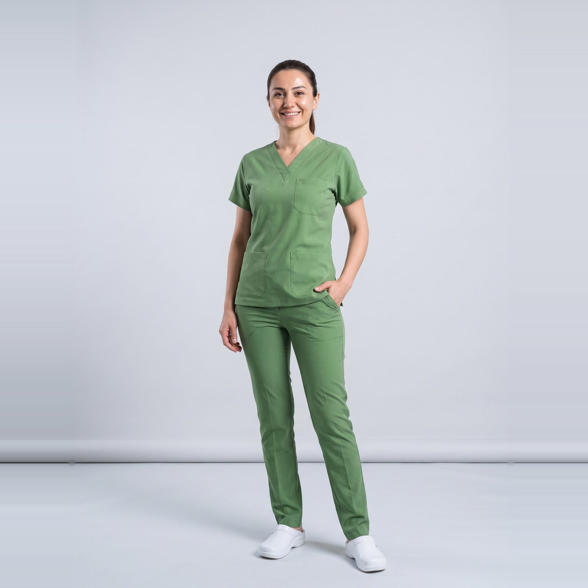 Çimen Yeşili Eczacı Forması Likralı Scrubs Takım (Grasshopper) - 3