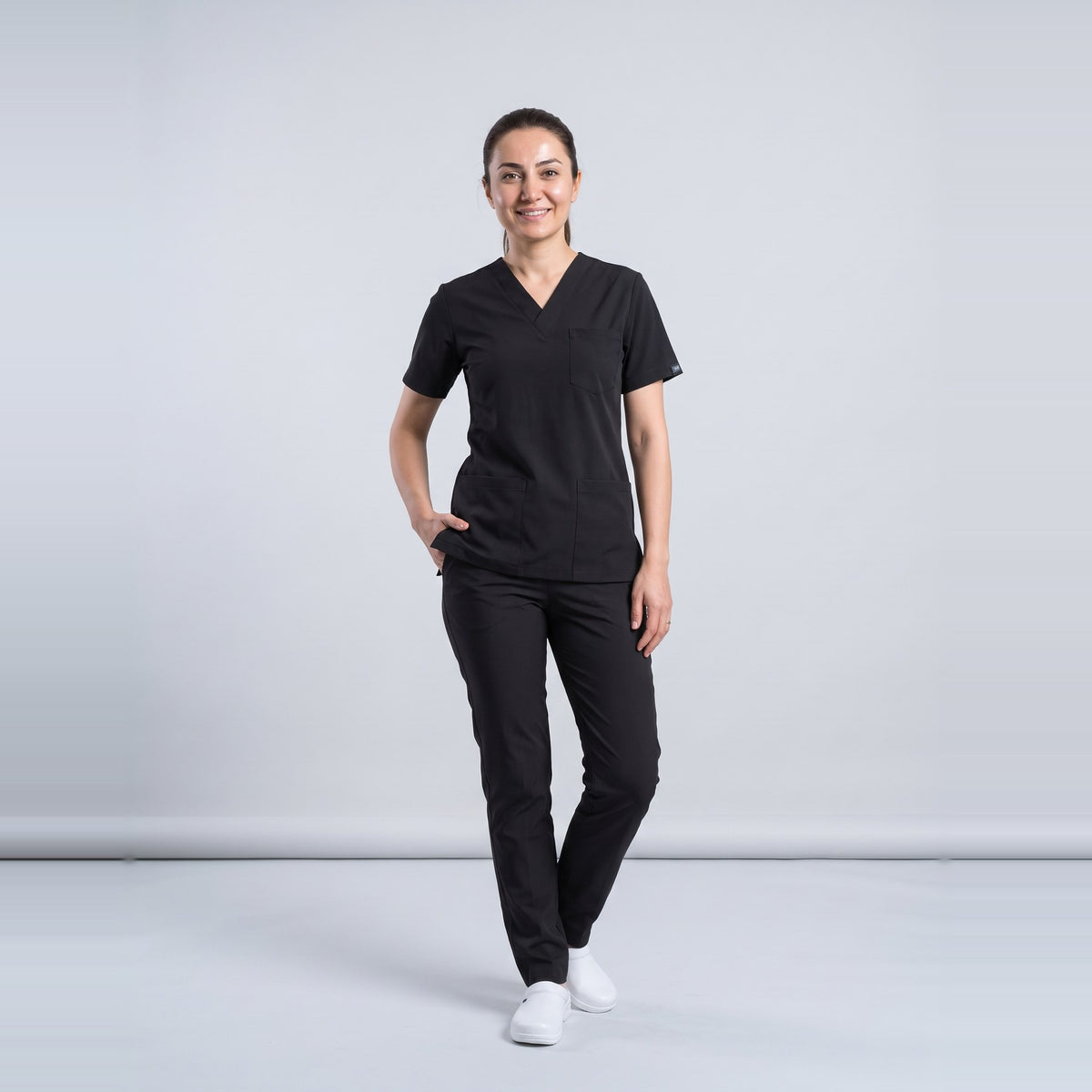 Siyah Likralı Scrubs Takım - 3