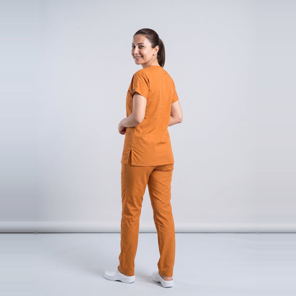 Turuncu Klinik Destek İşçi Forması Likralı Scrubs Takım (Orange Ochre) - 9